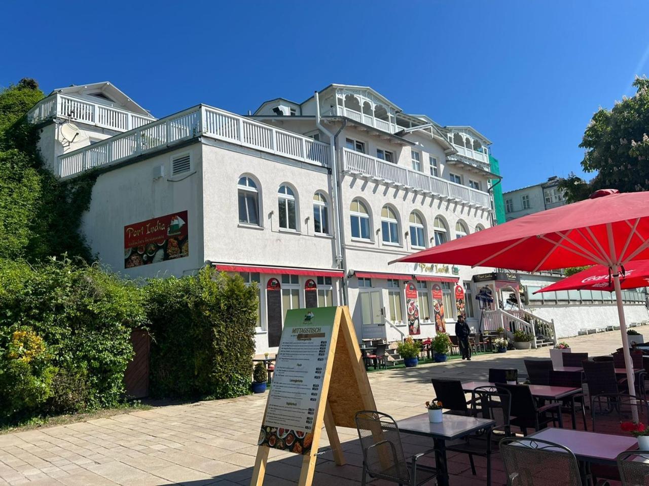 Faehrblick - Pension Direkt Am Wasser Sassnitz Exterior photo